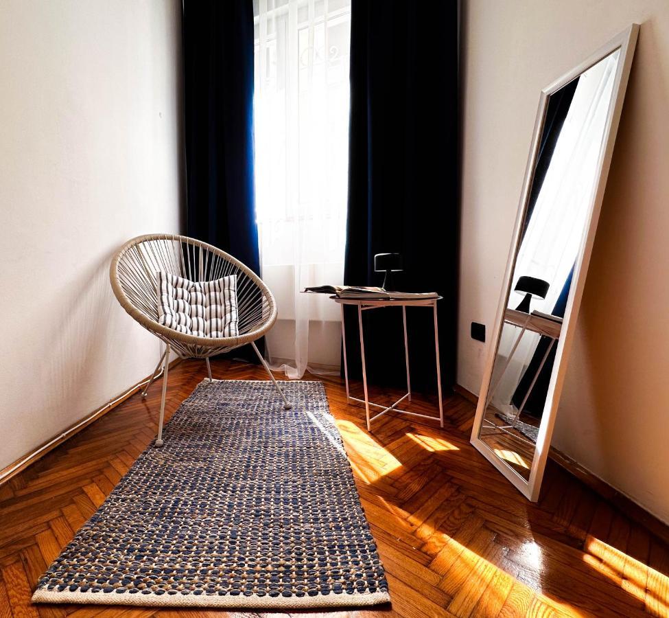 Insta-Apt Old Town Central Park Renovated Belgrad Exterior foto